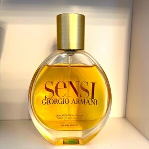 Giorgio Armani Sensi perfume